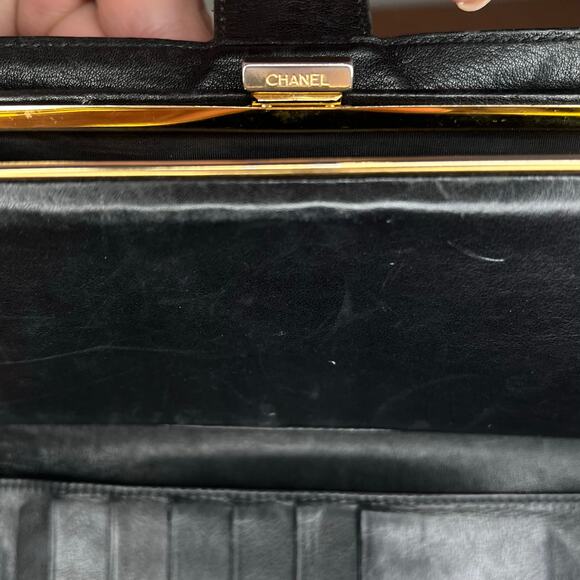 Chanel Black Caviar Long Wallet with kiss lock. - Picture 16 of 16
